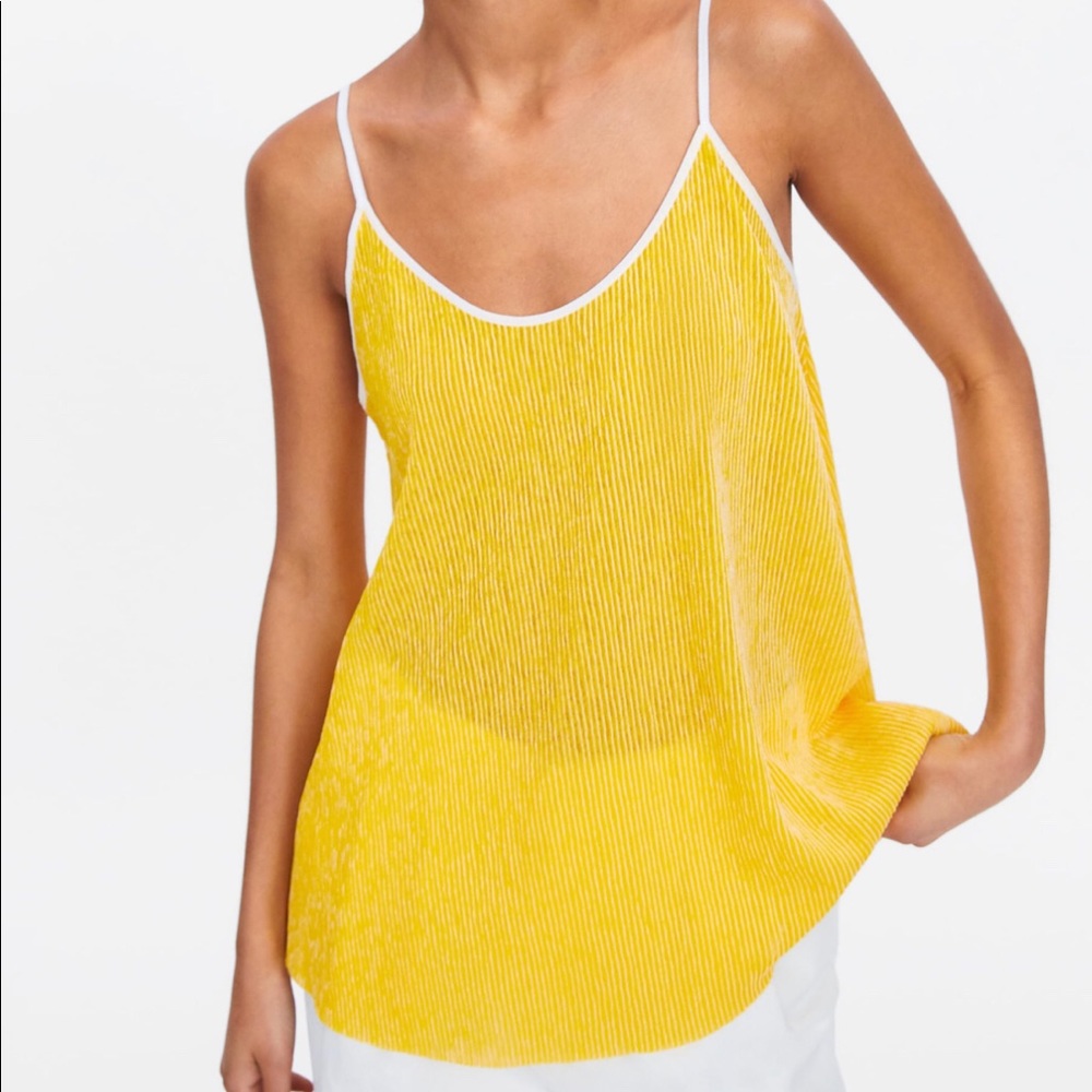 ❗️❗️SOLD ❗️❗️Bright Yellow Shirt